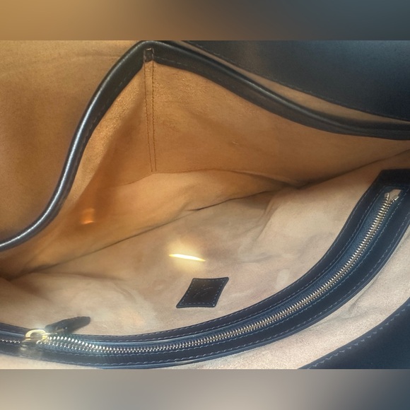 MCM Aren Medium Embossed Leather Tote Black NWT - Picture 7 of 16